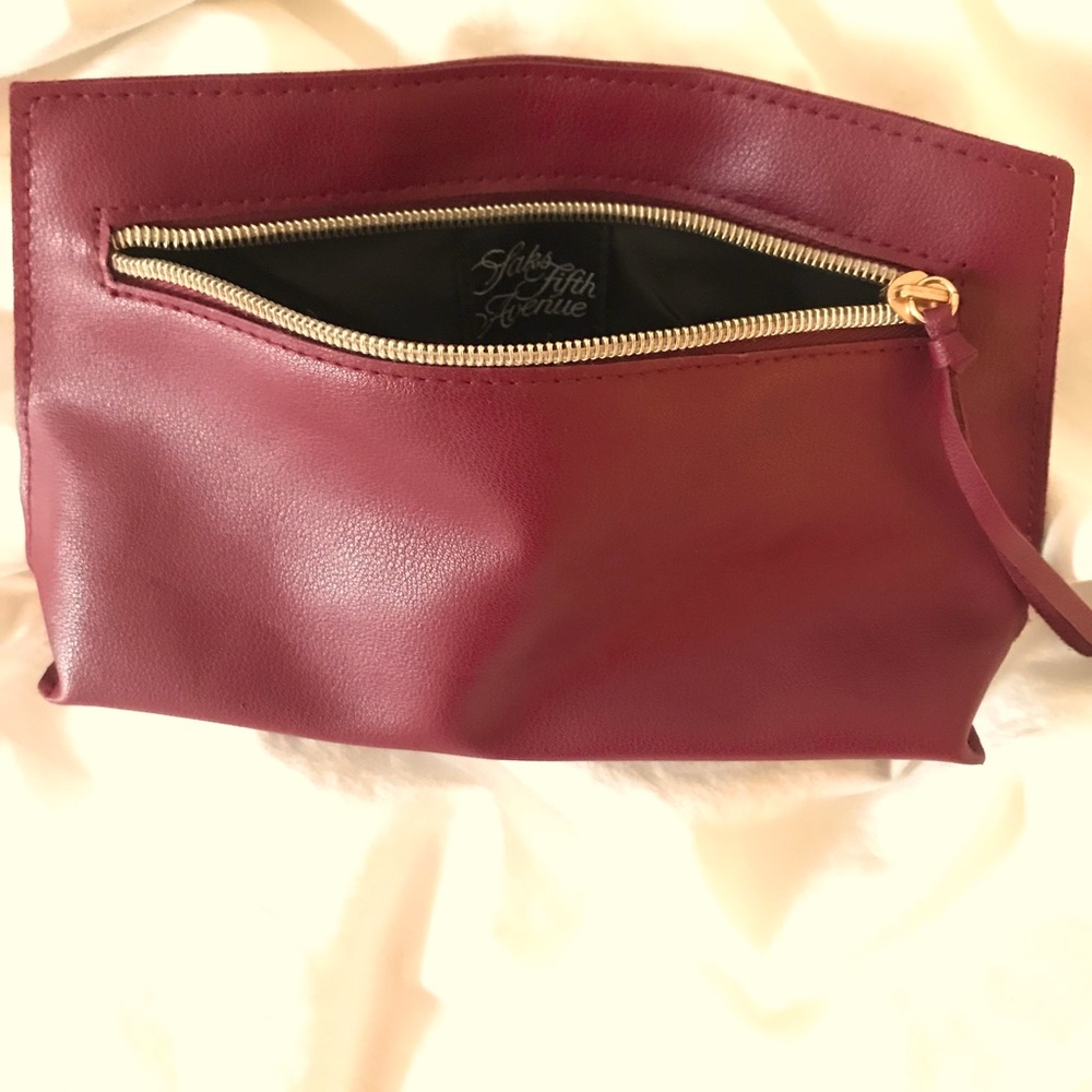 Saks Fifth Avenue Red Leather Pouch Bag Purse ❤️